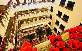 Harmoni Suites Hotel